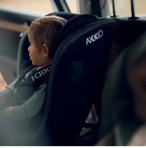 .AXKID Minikid 4 Pro fotelik samochodowy 61-125cm